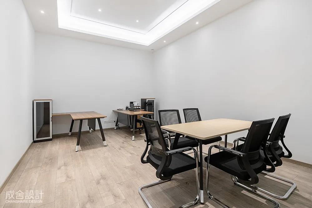 辦公區(qū)-常州工裝裝修公司 辦公區(qū)-常州工裝裝修公司