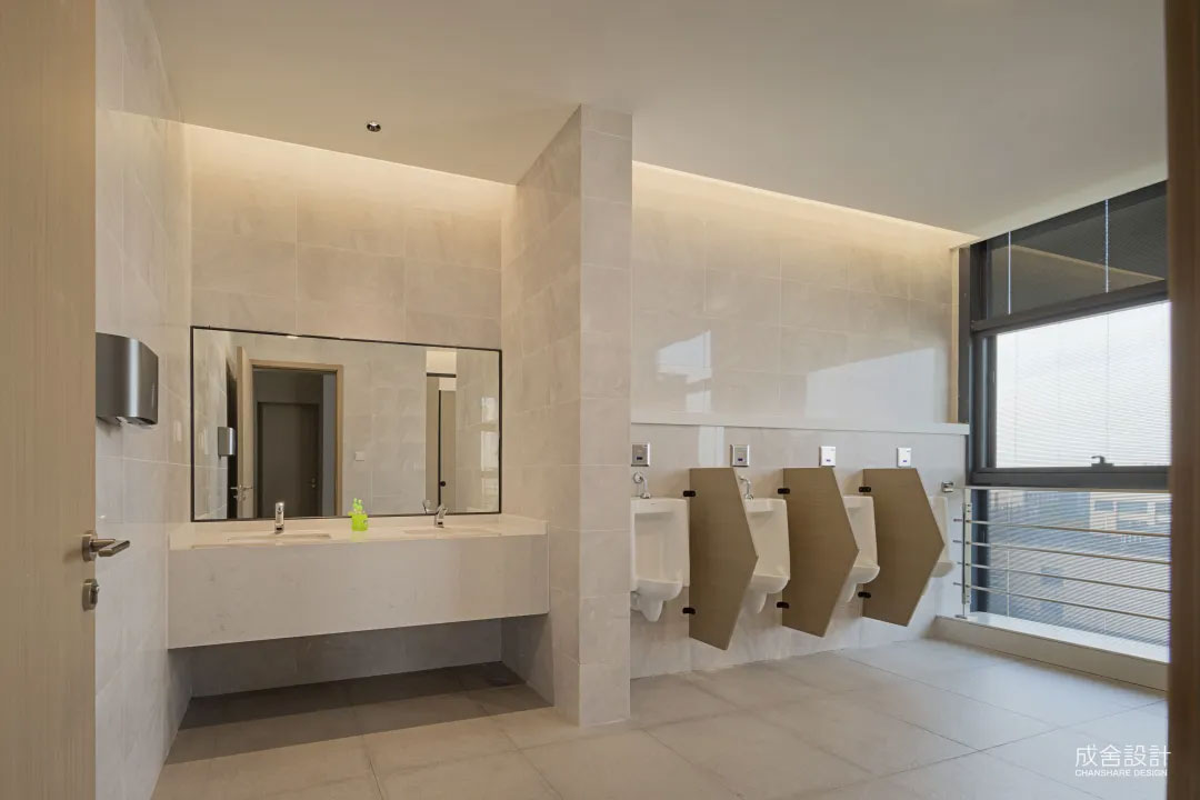 978175213071144.jpg 35.jpg